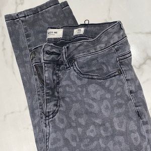 Miss Me >animal print< skinny’s // SZ 25
